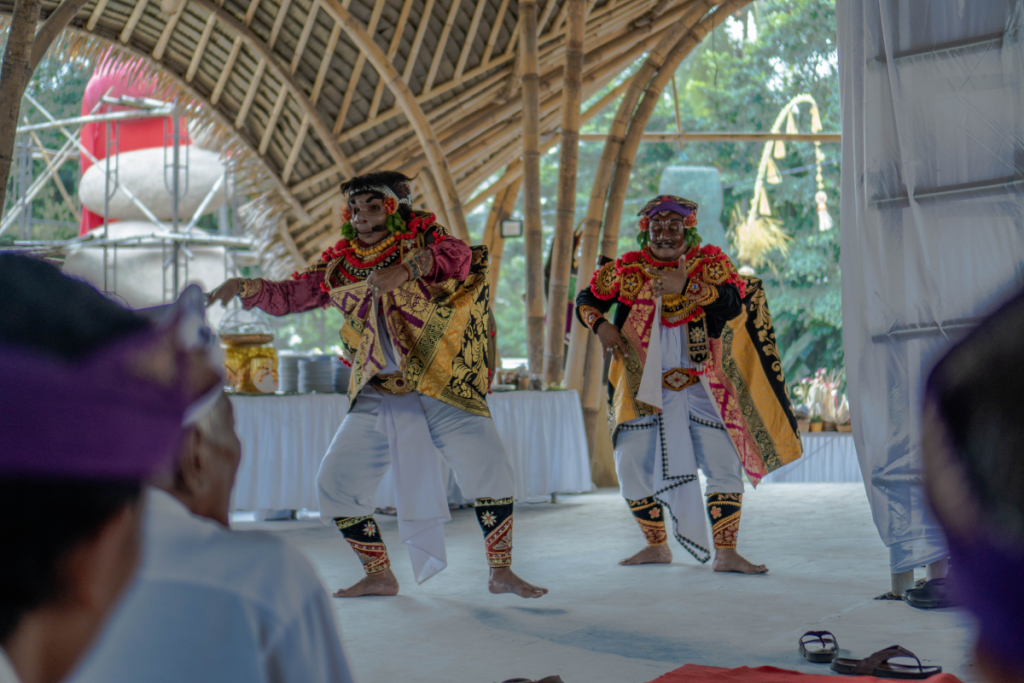 traditional balinese dance