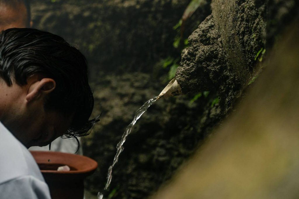 melukat ritual
