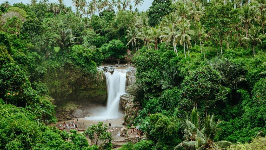 Tegenungan Waterfall