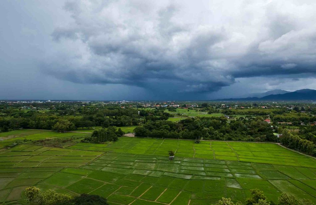 rainy season honeymoon bali
